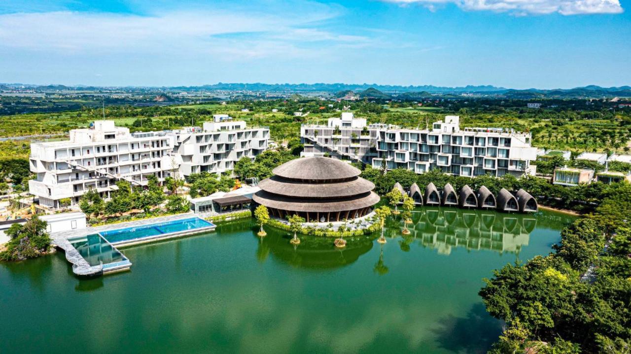 Wyndham Grand Vedana Ninh Binh Resort מראה חיצוני תמונה