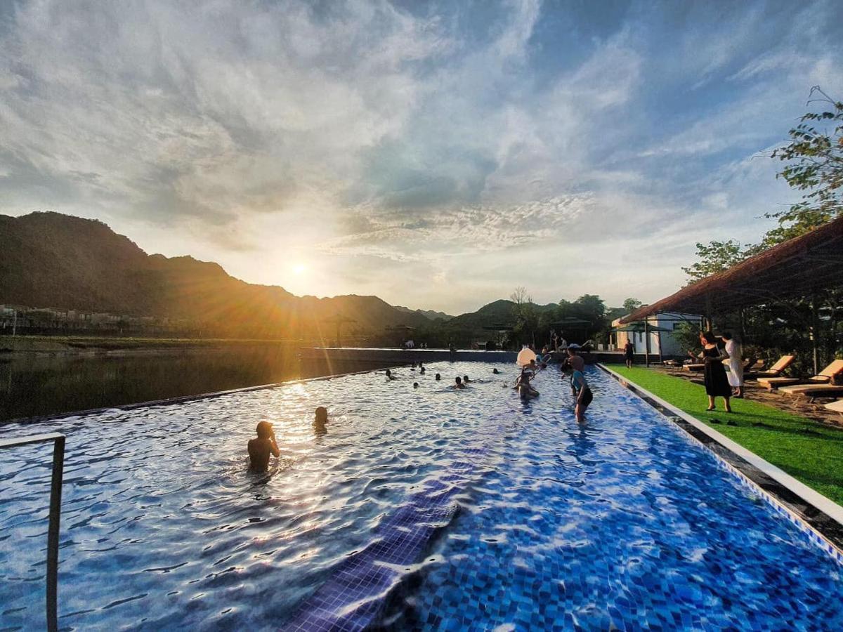 Wyndham Grand Vedana Ninh Binh Resort מראה חיצוני תמונה